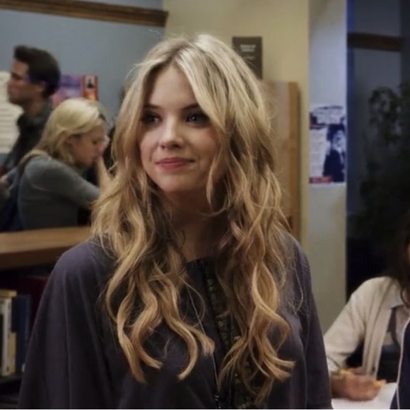 Meet your Posher, Liz - Picture 1 of 1